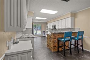 1801 Fairway - Photo 14