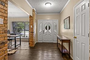 1801 Fairway - Photo 4