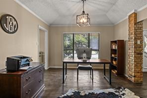 1801 Fairway - Photo 6