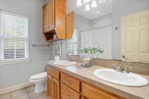 910 Holly Hill - Photo 19