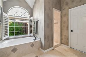 10521 Chablis Lane - Photo 19