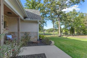 239 Colonial Drive - Photo 2
