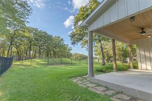239 Colonial Drive - Photo 4