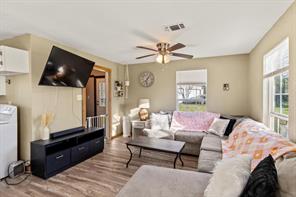 303 Whispering Oaks Trail - Photo 7