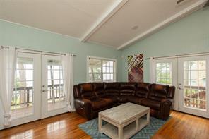 116 Isle Of View Drive - Photo 4