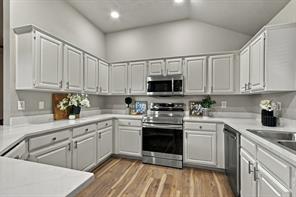 8205 Galley Street - Photo 13