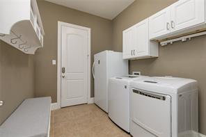 13888 Eleanor Avenue - Photo 23