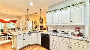 115 Meadowood Road - Photo 13