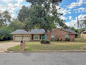 1006 Bel Air Drive
