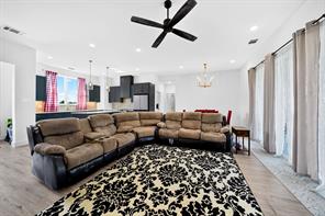 312 W James Street - Photo 6