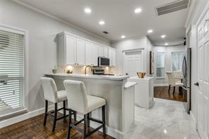 7800 Glenoaks Drive - Photo 10
