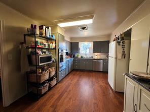 413 Davis Drive - Photo 4